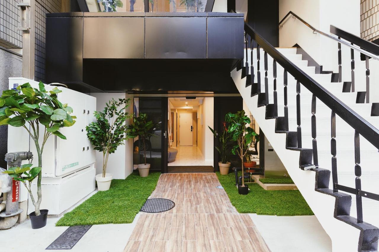 Cherry Blooming Tokyo- All Suite Boutique Hotel 东京伊樱里-中央区全套房艺术酒店 Экстерьер фото