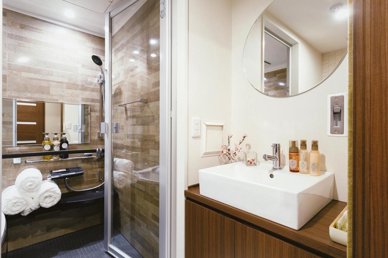 Cherry Blooming Tokyo- All Suite Boutique Hotel 东京伊樱里-中央区全套房艺术酒店 Экстерьер фото